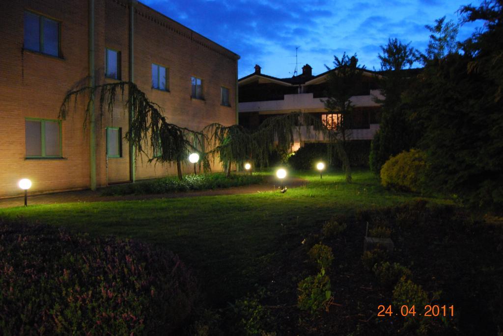 Vecchia Brianza Hotell Seveso Exteriör bild