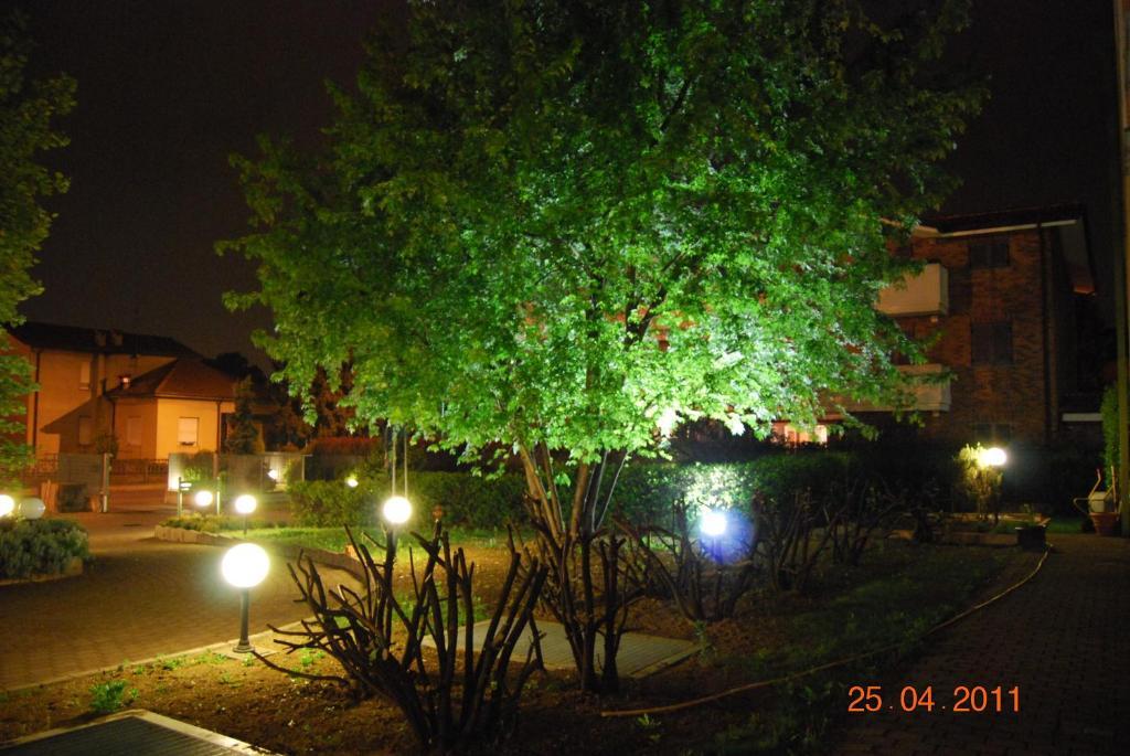 Vecchia Brianza Hotell Seveso Rum bild
