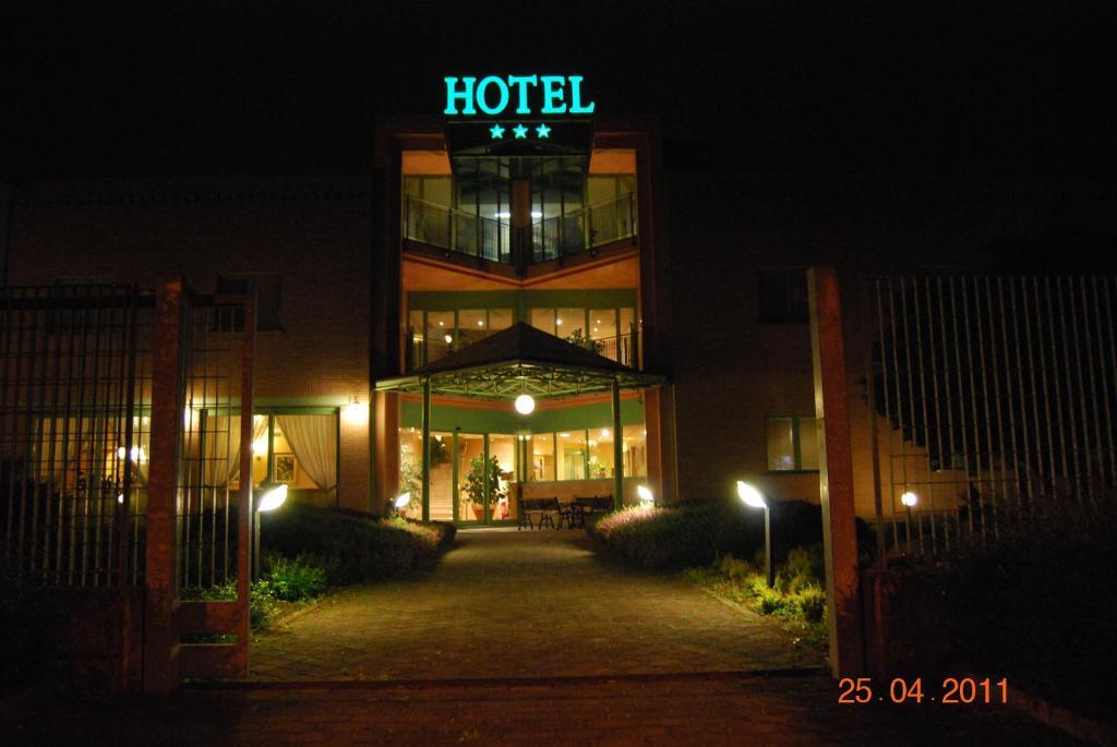 Vecchia Brianza Hotell Seveso Rum bild