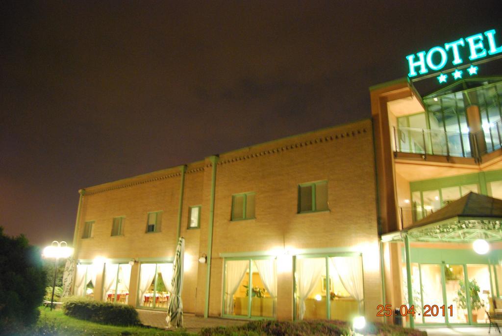 Vecchia Brianza Hotell Seveso Exteriör bild